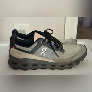 On Running womens Gray and Black Athletic Shoes